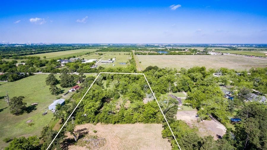 Property photo for 6716 Sjolander Road, Baytown, TX