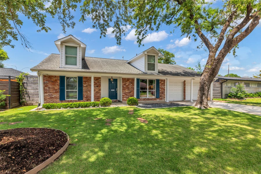 Property photo for 1819 Mill Creek Drive, Houston, TX
