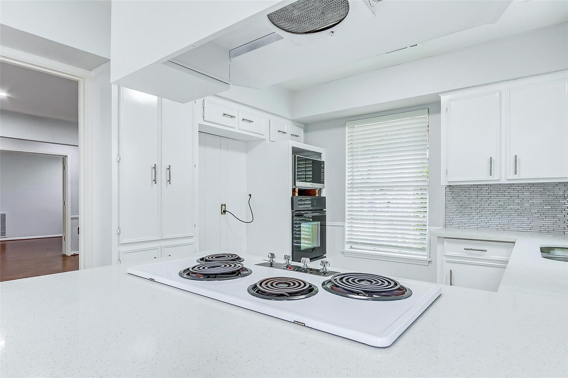 122 Camellia Street, Sugar Land, TX 77478 122 Camellia Street, Sugar Land, TX 77478