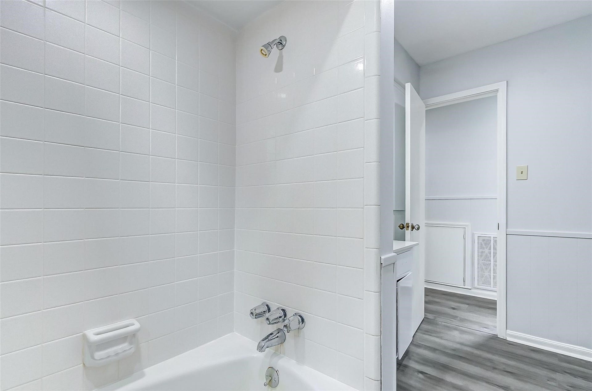 122 Camellia Street, Sugar Land, TX 77478 122 Camellia Street, Sugar Land, TX 77478