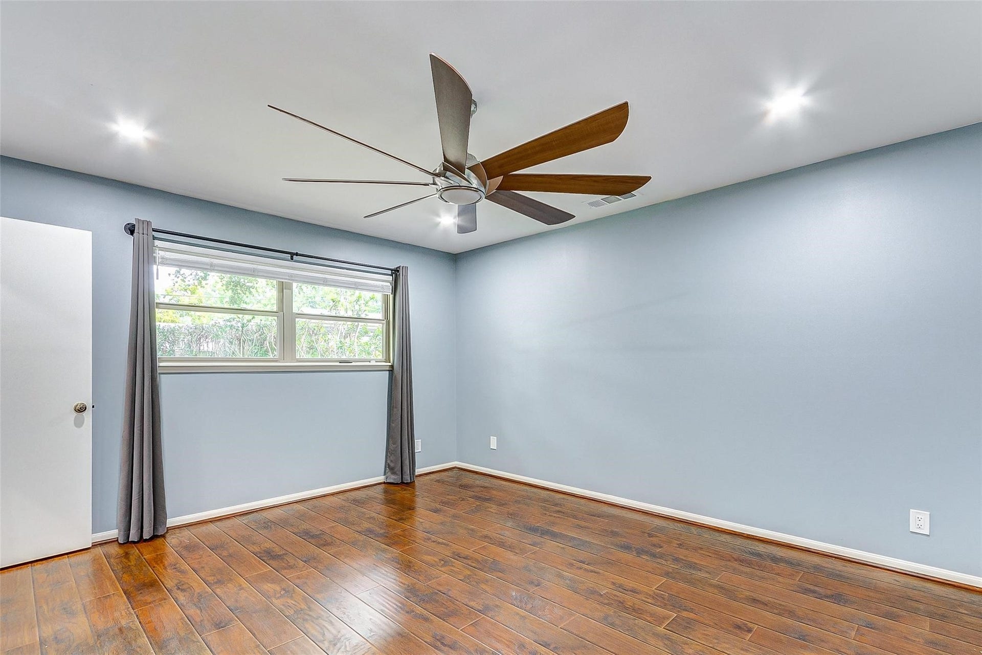 122 Camellia Street, Sugar Land, TX 77478 122 Camellia Street, Sugar Land, TX 77478