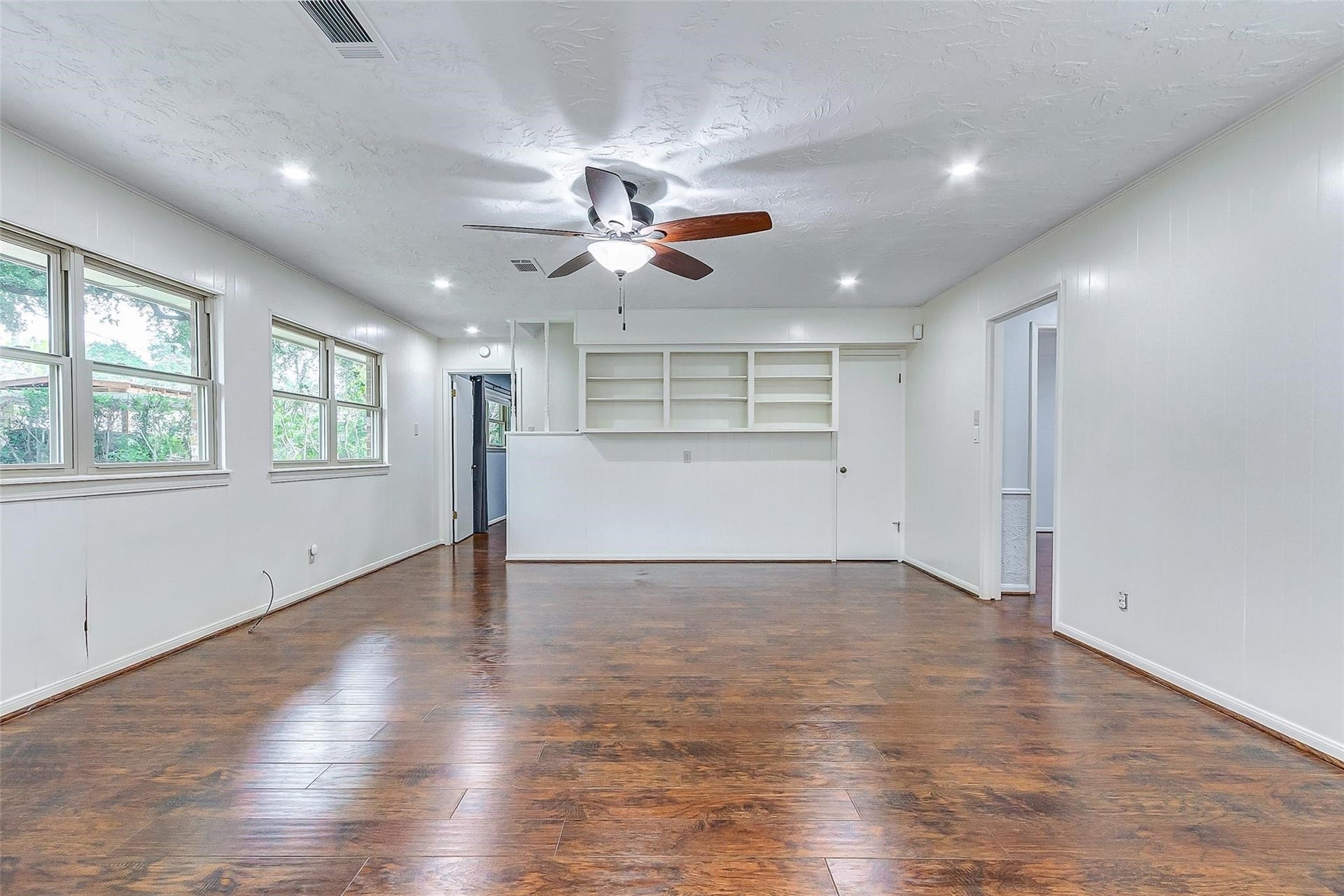 122 Camellia Street, Sugar Land, TX 77478 122 Camellia Street, Sugar Land, TX 77478
