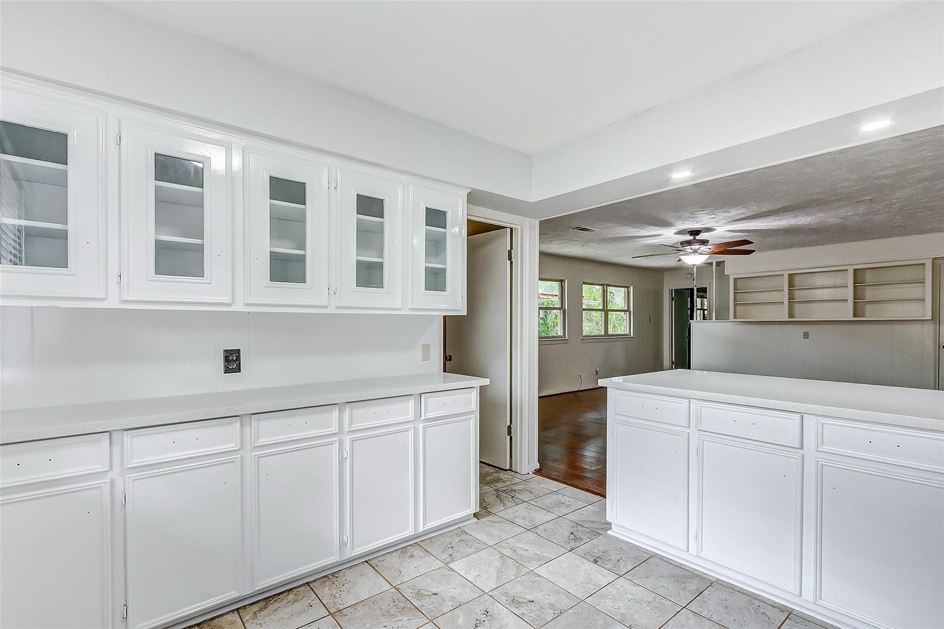 122 Camellia Street, Sugar Land, TX 77478 122 Camellia Street, Sugar Land, TX 77478