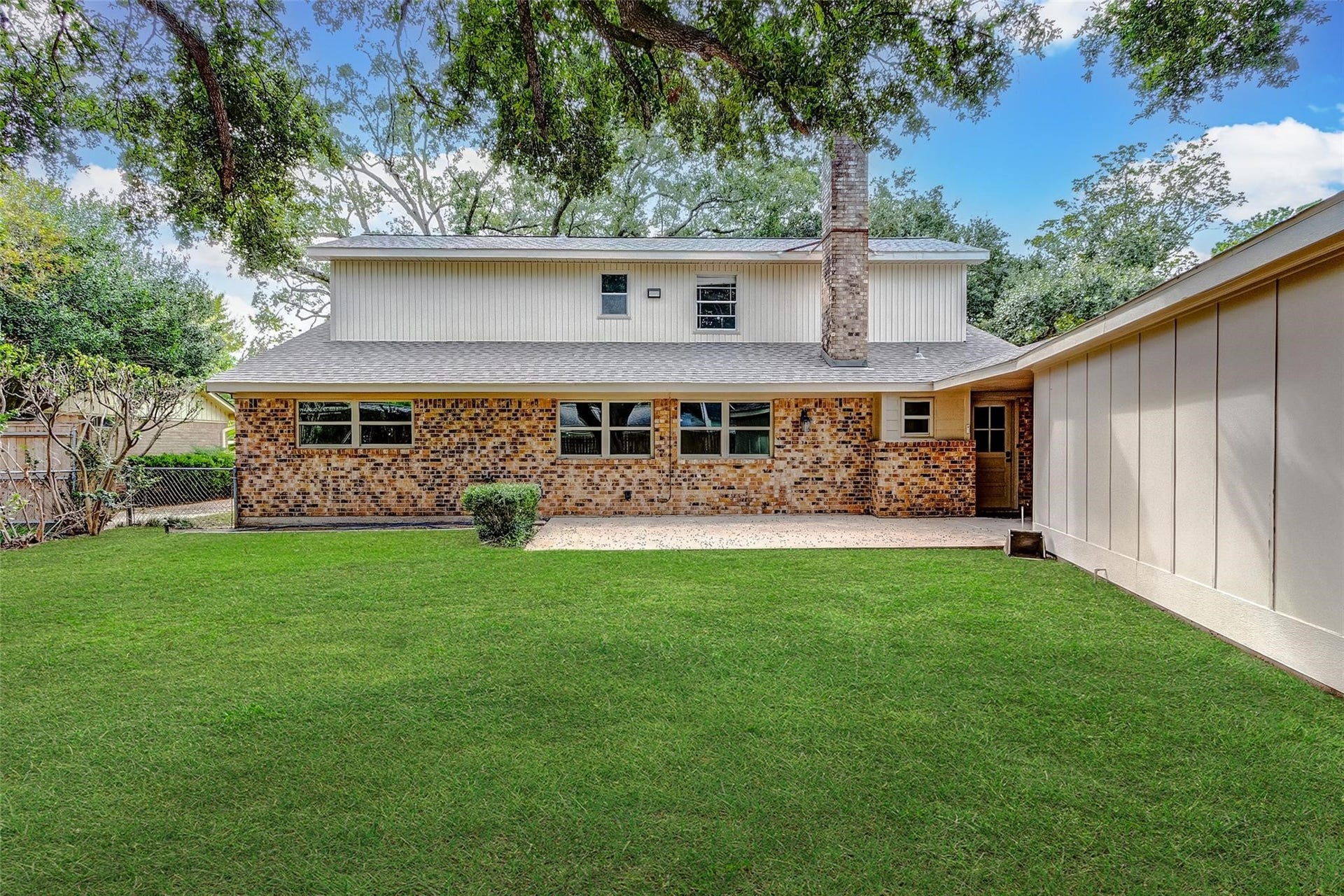 122 Camellia Street, Sugar Land, TX 77478 122 Camellia Street, Sugar Land, TX 77478