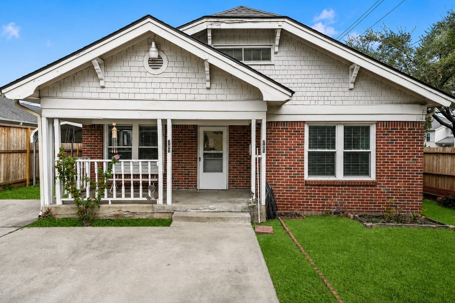 Property photo for 747 E 7th Street, Houston, TX