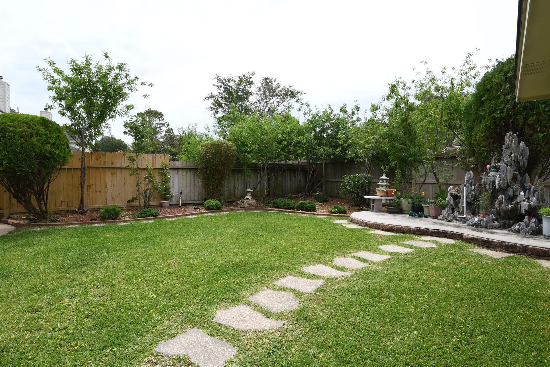 3222 Mossy Elm Court Court, Houston, TX 77059 3222 Mossy Elm Court Court, Houston, TX 77059