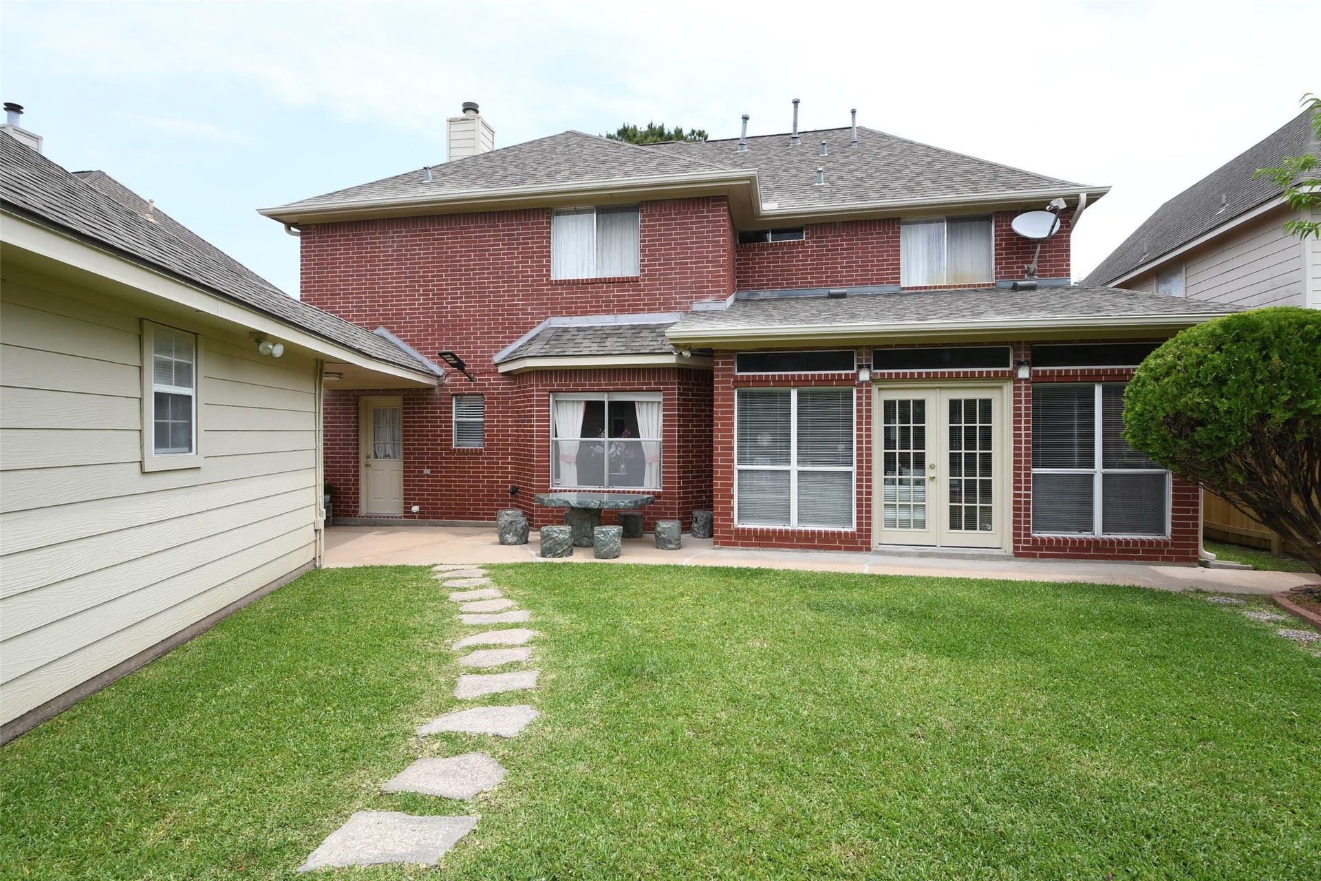 3222 Mossy Elm Court Court, Houston, TX 77059 3222 Mossy Elm Court Court, Houston, TX 77059