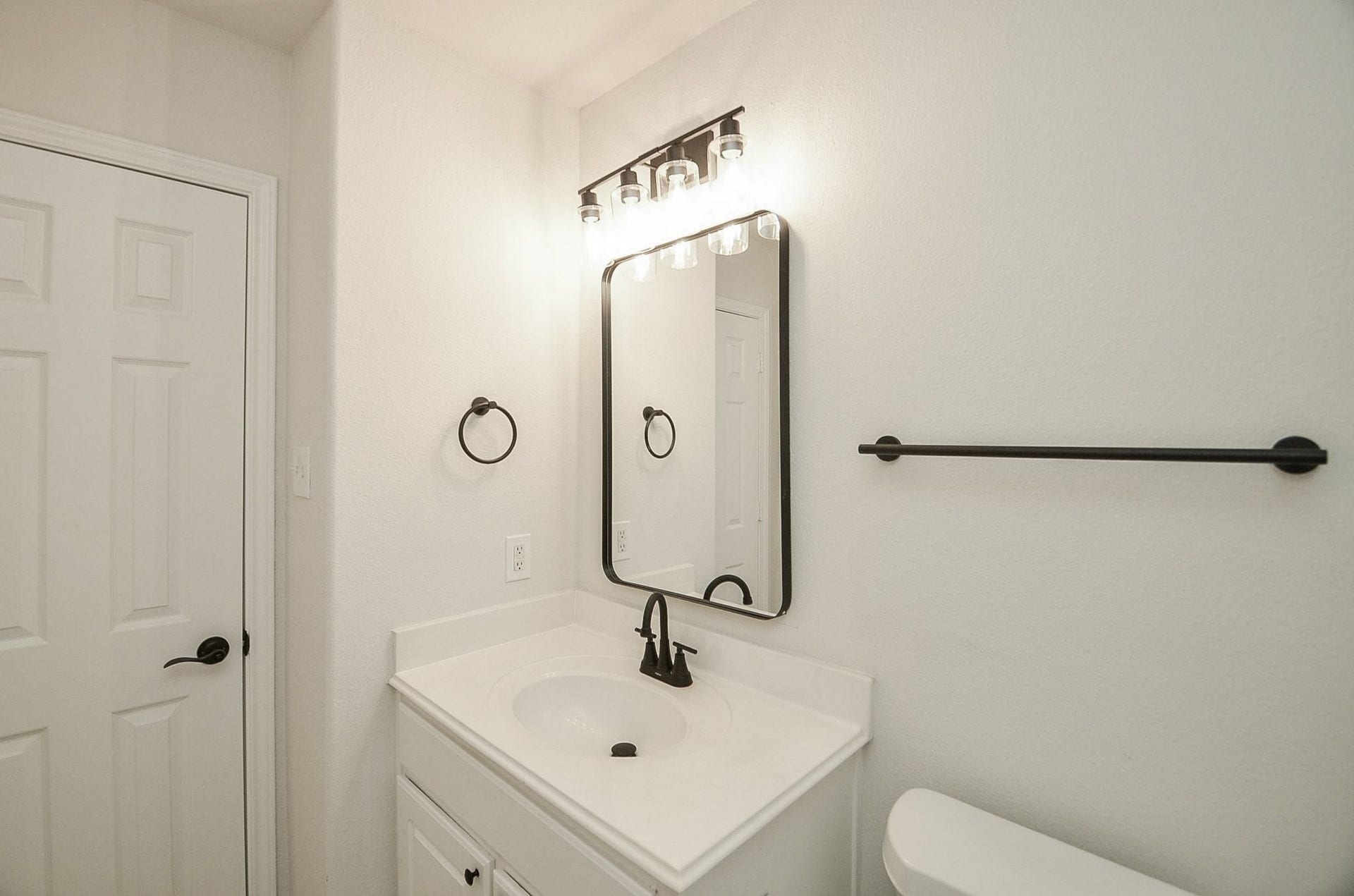 3906 Hollow Cove Lane, Richmond, TX 77469 3906 Hollow Cove Lane, Richmond, TX 77469