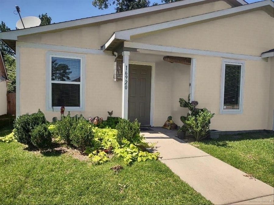 Property photo for 16920 W Juneau, Montgomery, TX