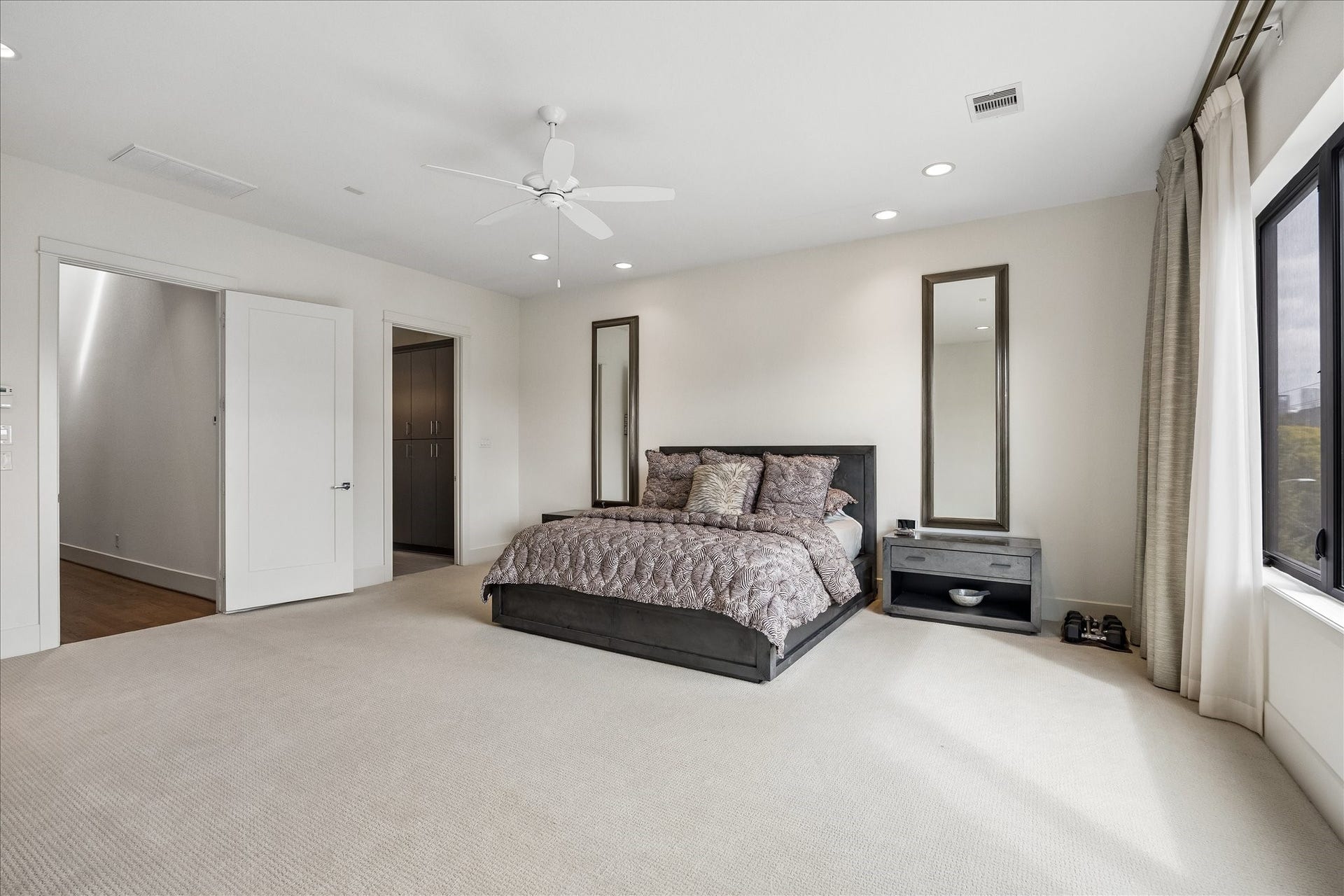 1526 Vermont Street, Houston, TX 77006 1526 Vermont Street, Houston, TX 77006