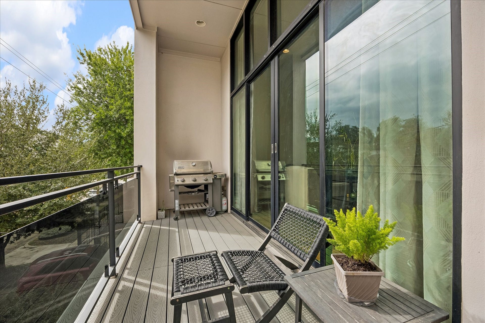 1526 Vermont Street, Houston, TX 77006 1526 Vermont Street, Houston, TX 77006