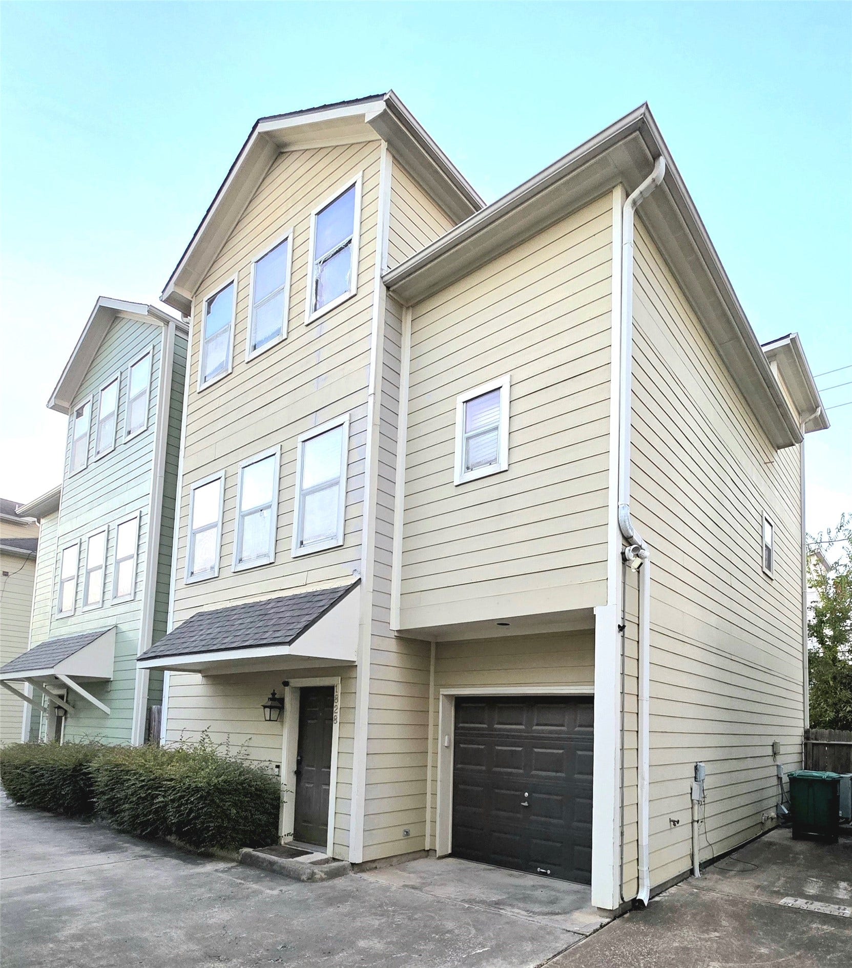 1828 Fletcher Street, Houston, TX 77009 welcome to 1828 Fletcher Houston TX