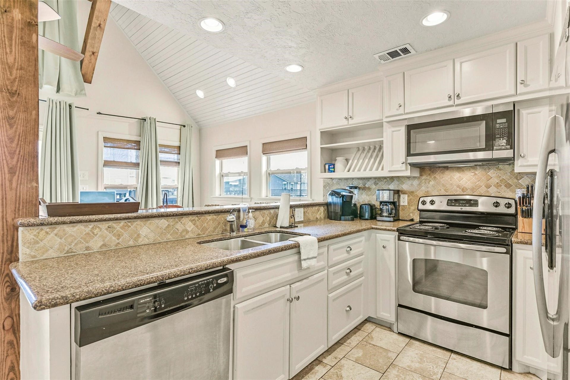 22818 Buena Street, Galveston, TX 77554 22818 Buena Street, Galveston, TX 77554
