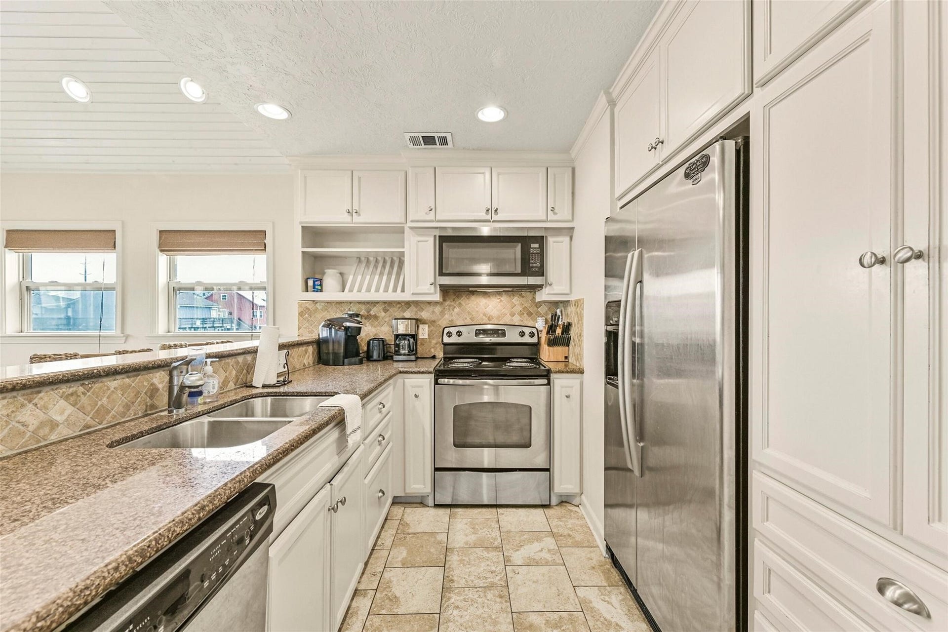 22818 Buena Street, Galveston, TX 77554 22818 Buena Street, Galveston, TX 77554