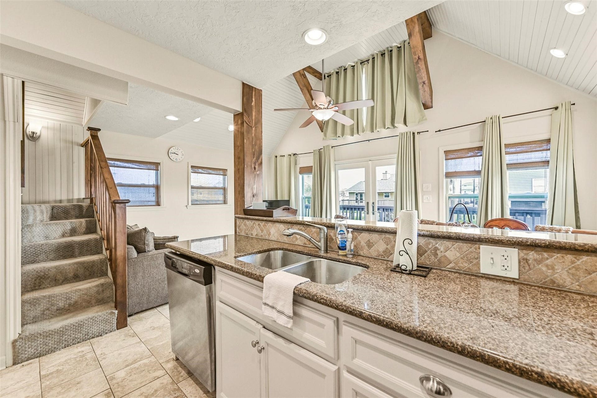 22818 Buena Street, Galveston, TX 77554 22818 Buena Street, Galveston, TX 77554
