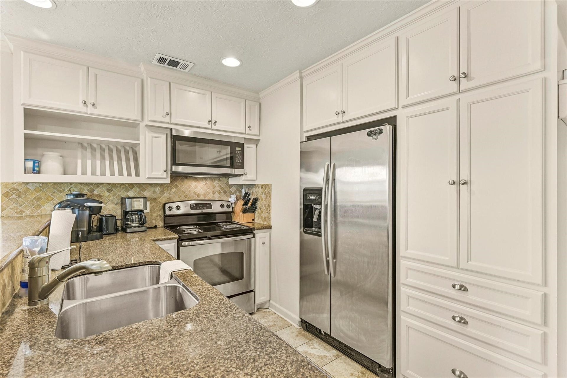 22818 Buena Street, Galveston, TX 77554 22818 Buena Street, Galveston, TX 77554