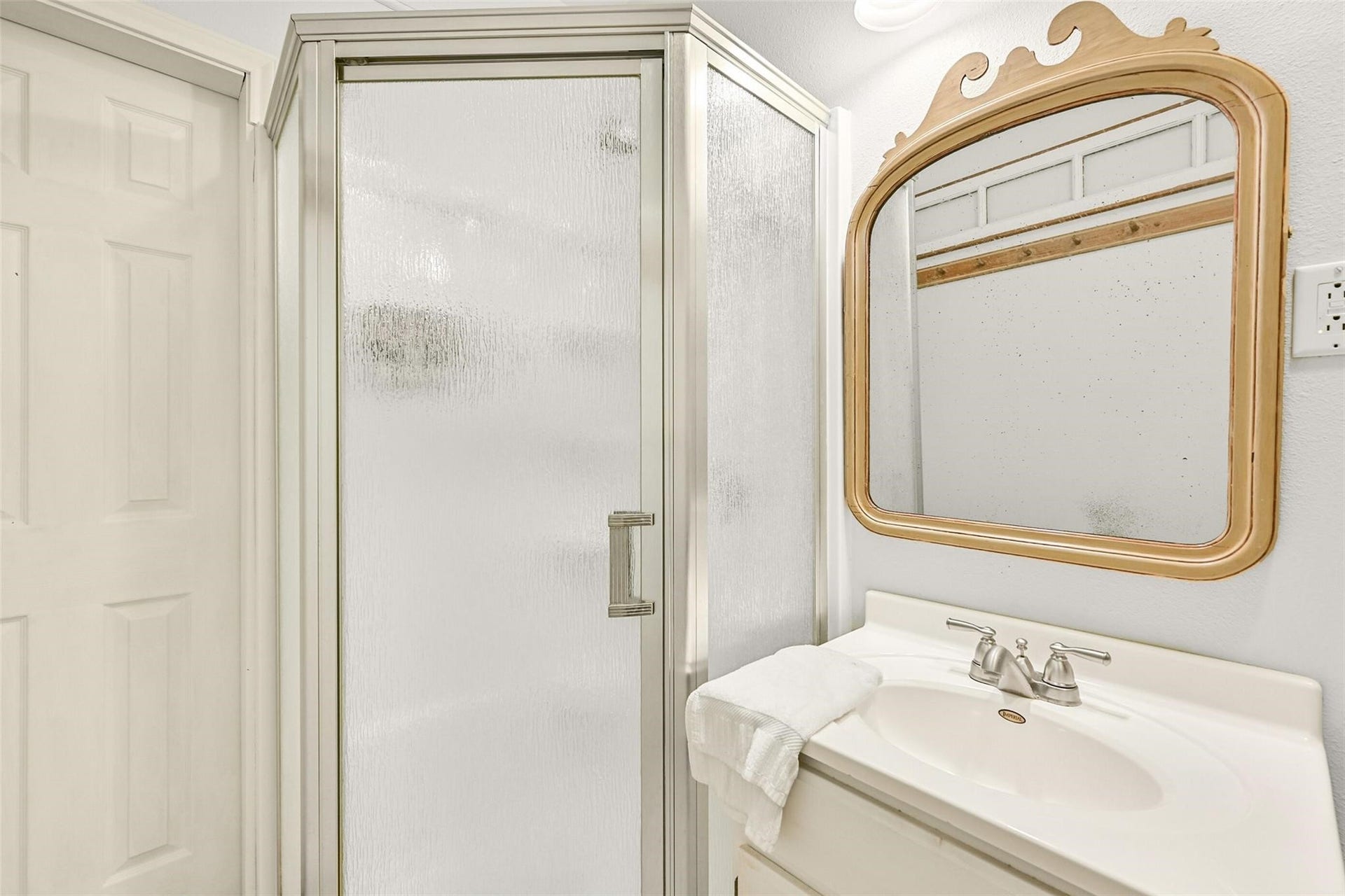 22818 Buena Street, Galveston, TX 77554 22818 Buena Street, Galveston, TX 77554