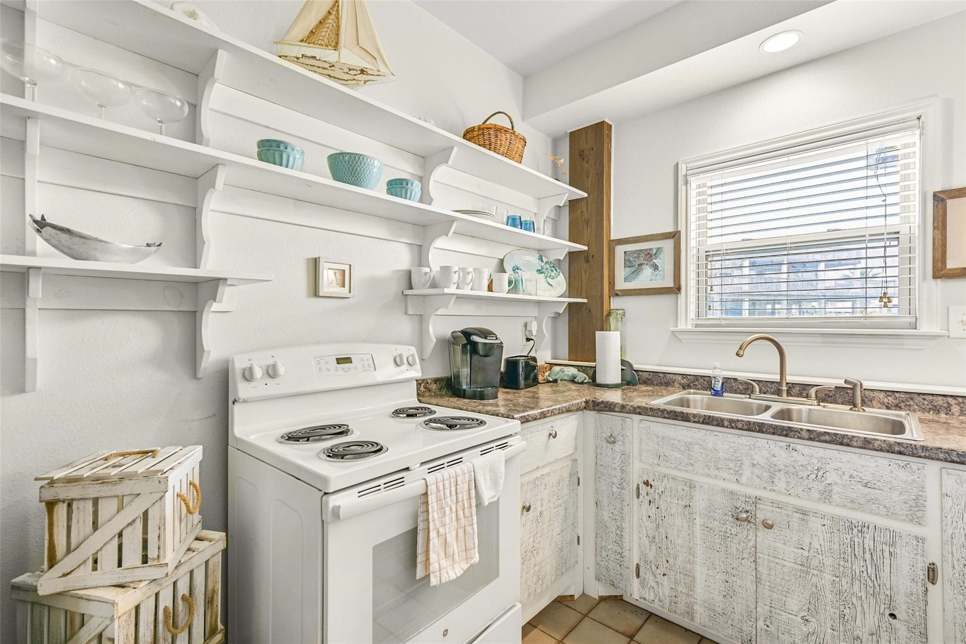 22818 Buena Street, Galveston, TX 77554 22818 Buena Street, Galveston, TX 77554