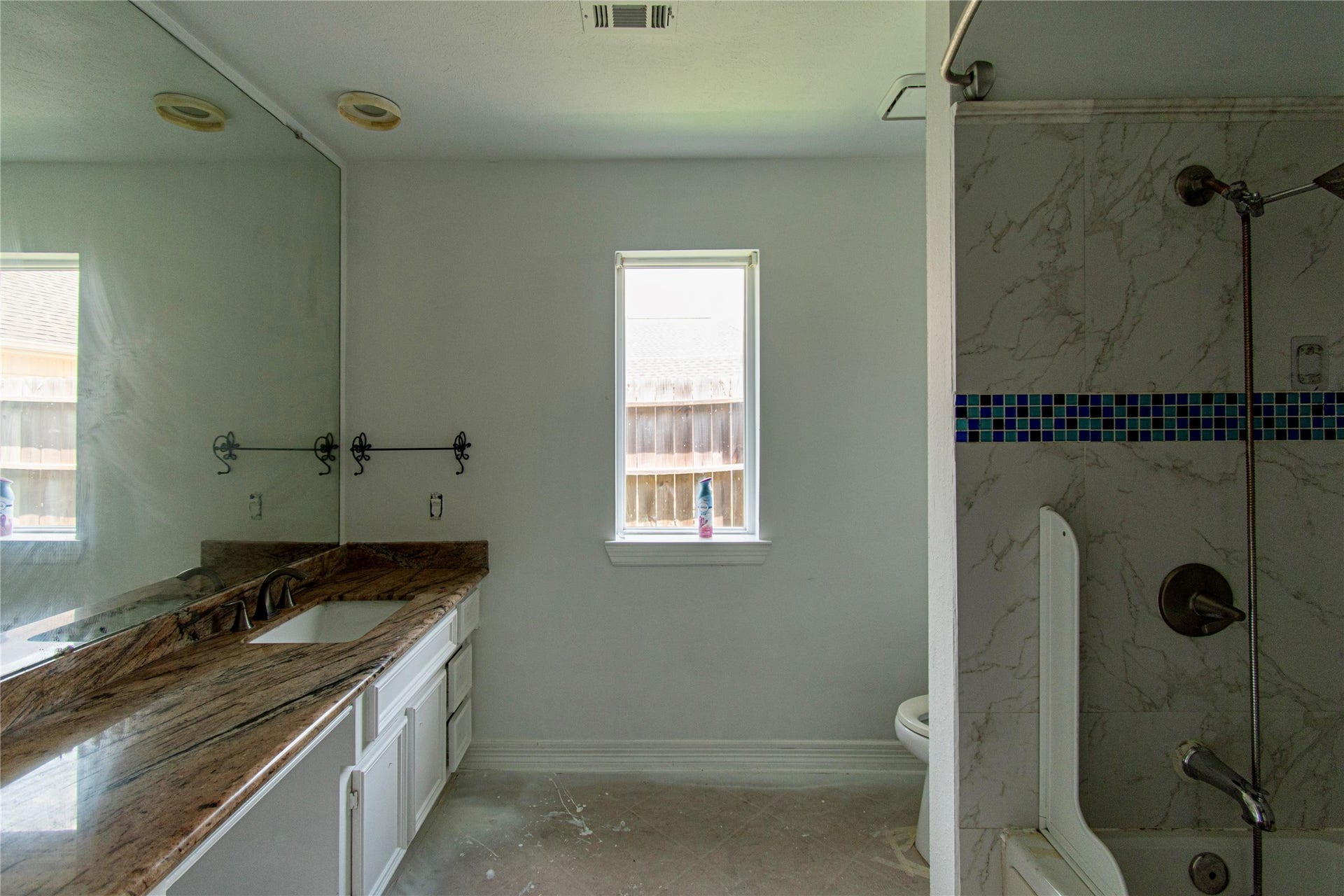 11727 Mighty Redwood Drive, Pasadena, TX 77059 11727 Mighty Redwood Drive, Pasadena, TX 77059