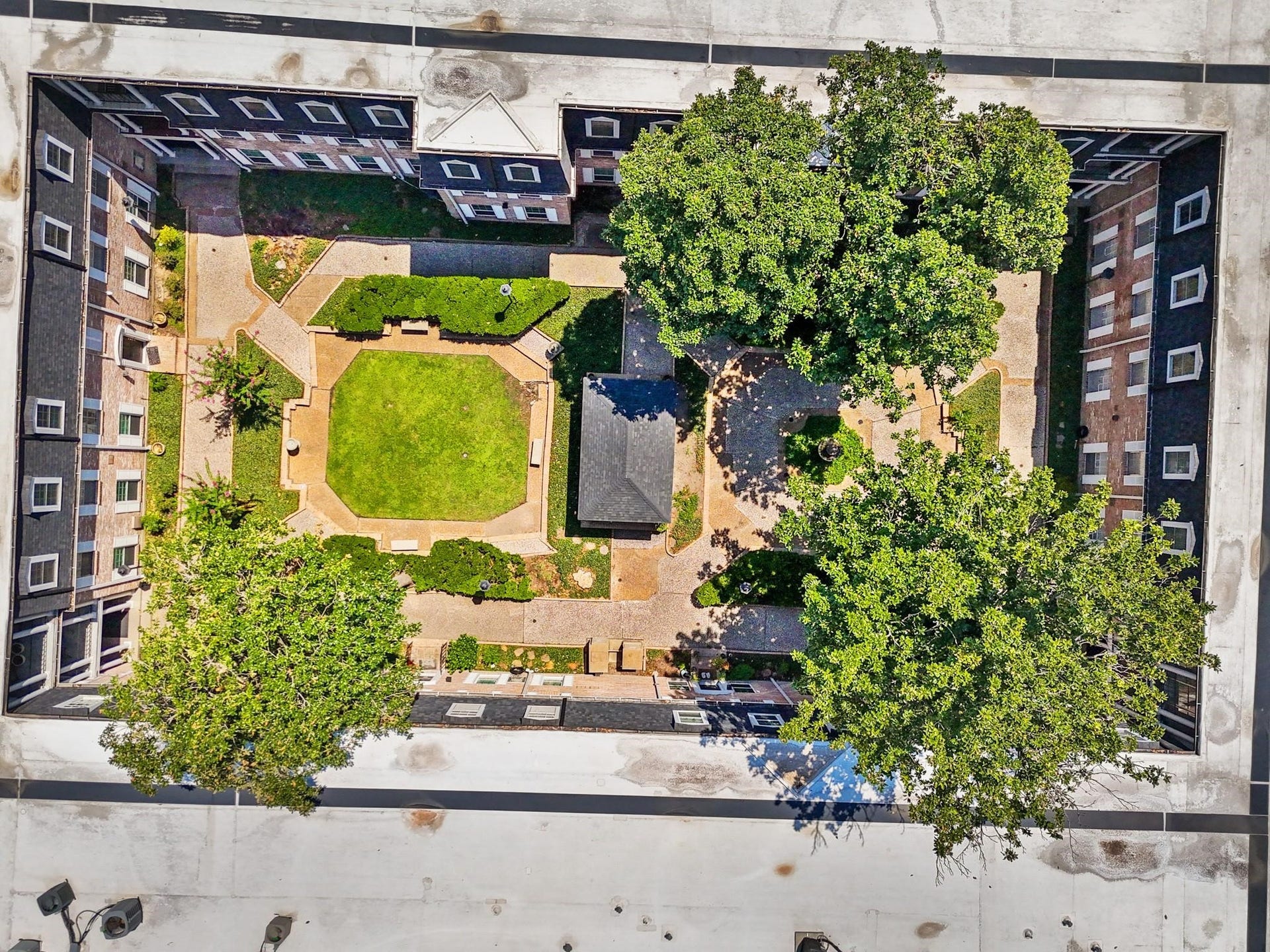 355 N Post Oak Lane, #839, Houston, TX 77024 355 N Post Oak Lane, #839, Houston, TX 77024