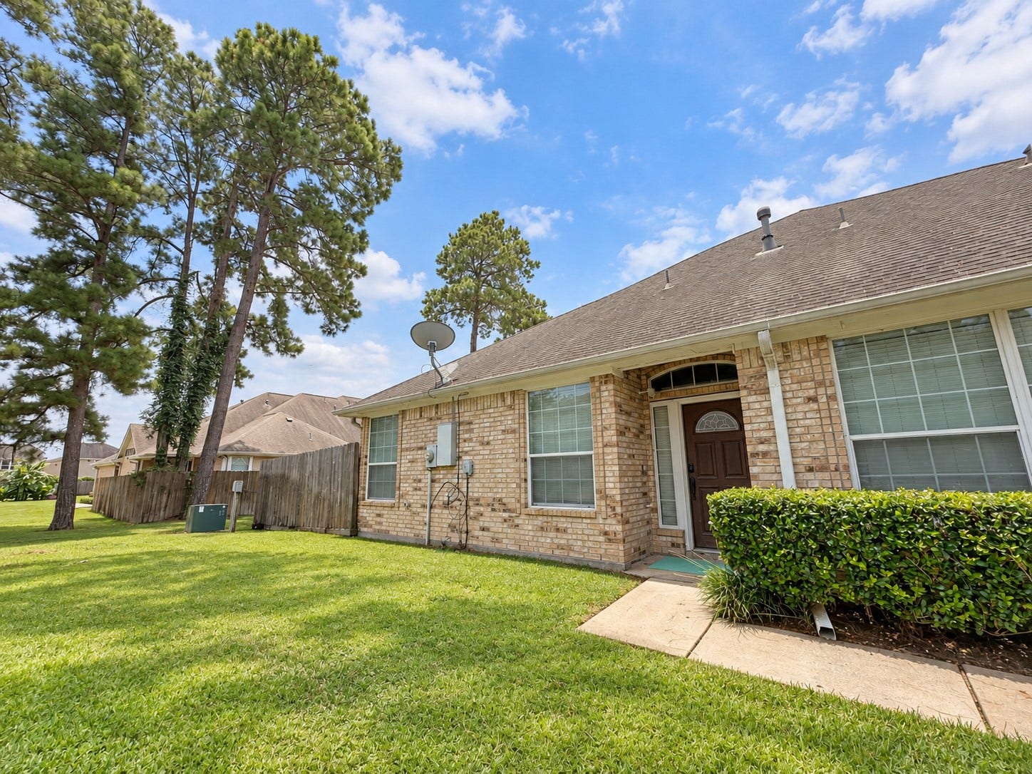 2027 Marchwood Manor Drive, Houston, TX 77090 2027 Marchwood Manor Drive, Houston, TX 77090