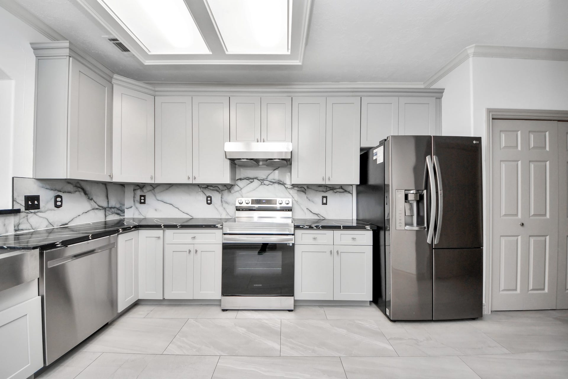 2027 Marchwood Manor Drive, Houston, TX 77090 2027 Marchwood Manor Drive, Houston, TX 77090
