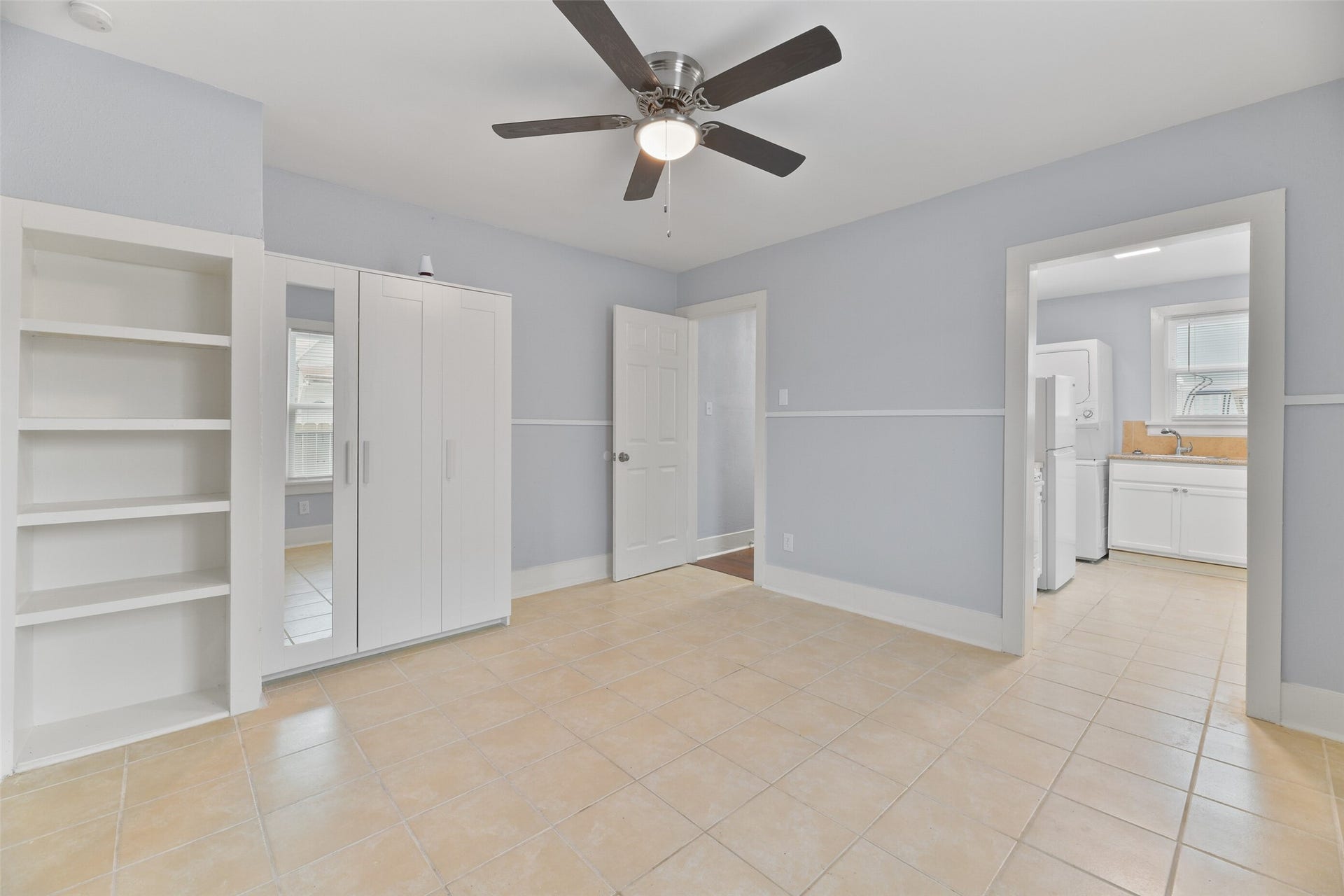 Unit B - Bedroom with built-ins