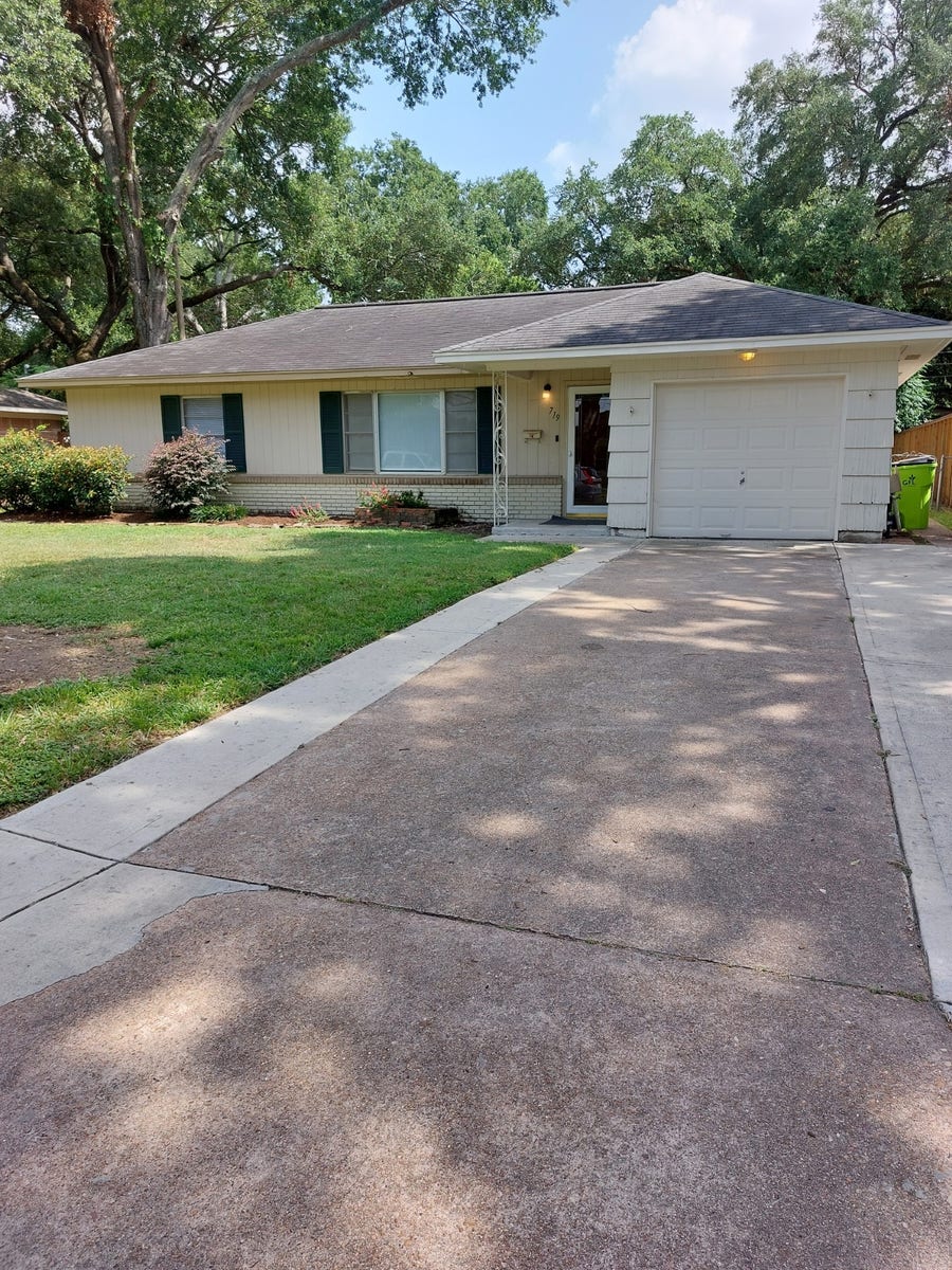 Property photo for 719 Barbara Street, Tomball, TX