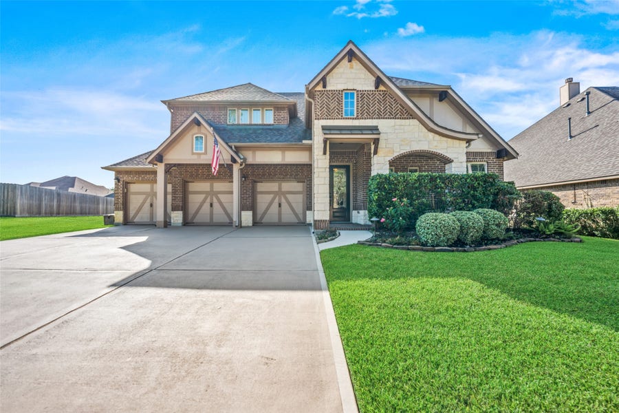 Property photo for 31 Camden Oaks Lane Lane, Montgomery, TX