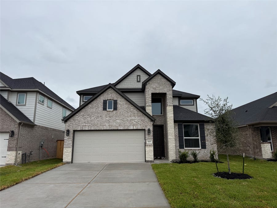 Property photo for 819 Orchard Vale Road, Rosharon, TX