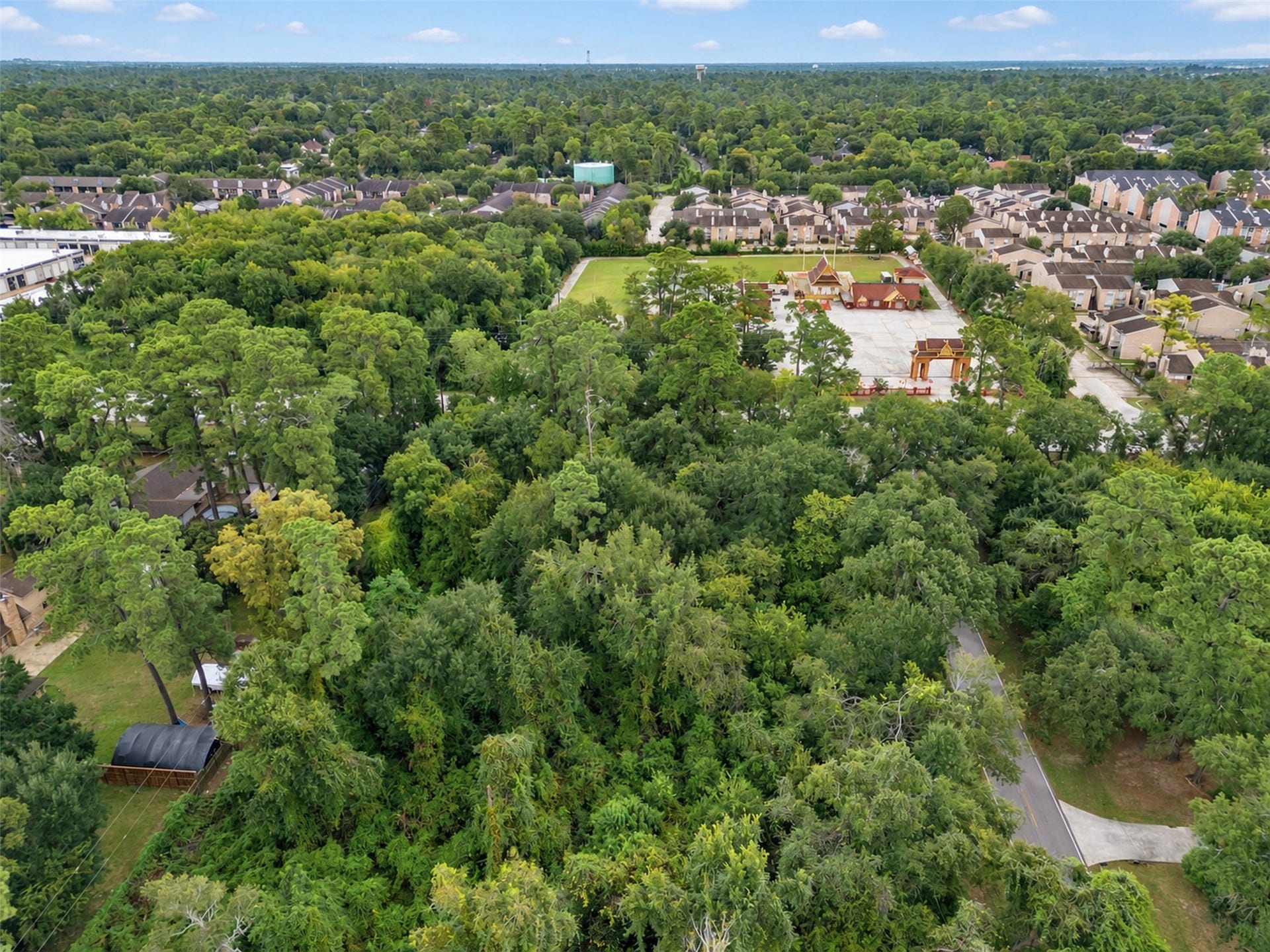 000 Creekhickory Road, Houston, TX 77068