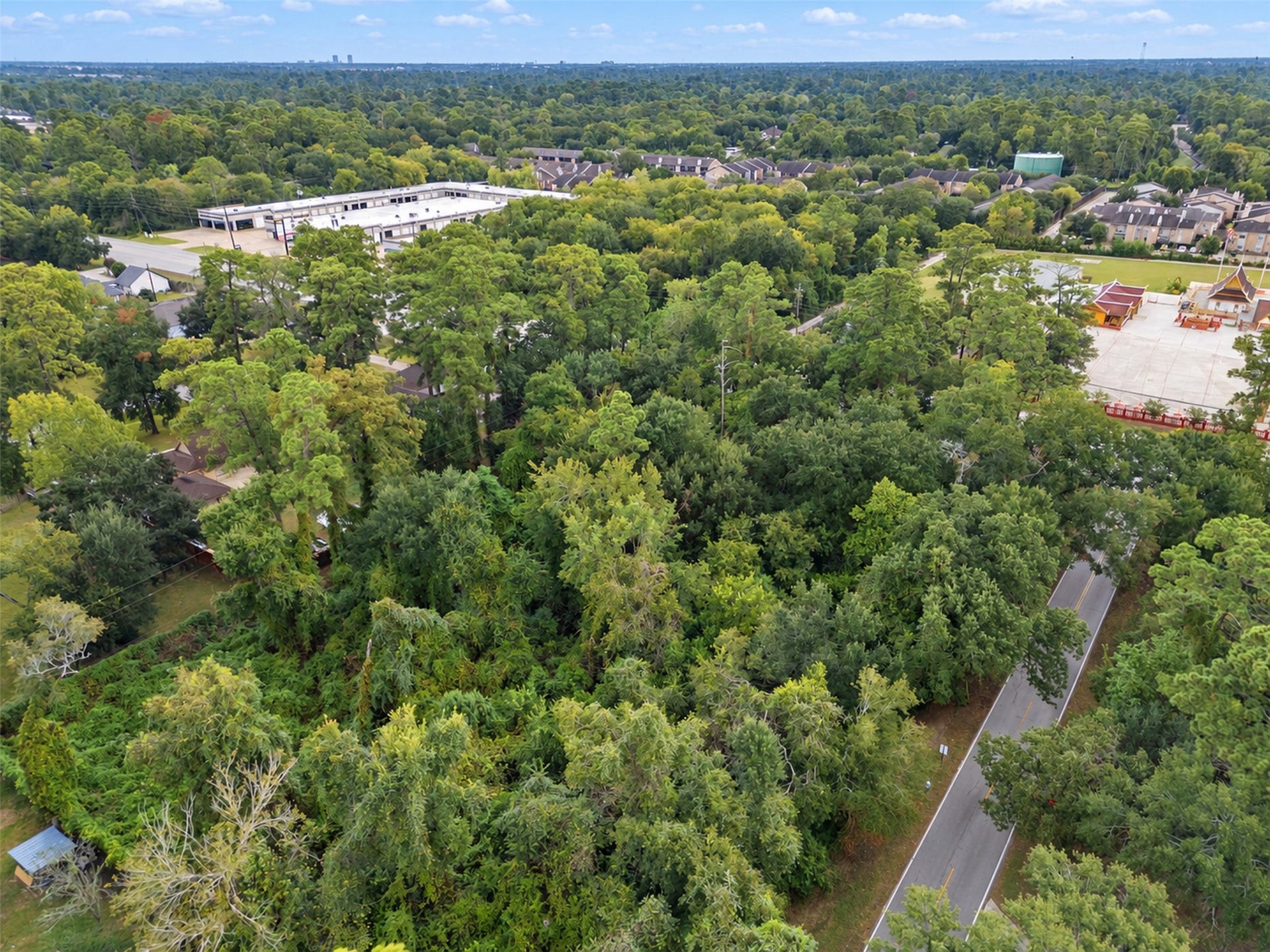 000 Creekhickory Road, Houston, TX 77068