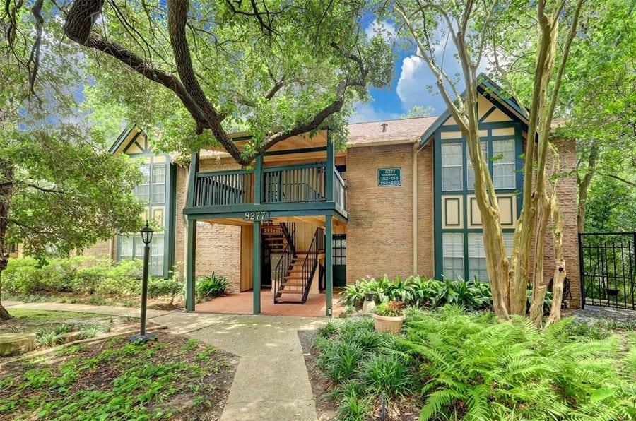 Property photo for 8277 Kingsbrook Road, #254, Houston, TX