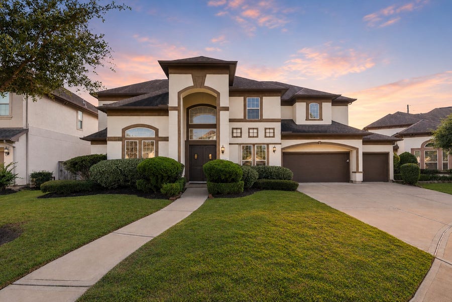 Property photo for 5807 Yarrow Creek Court, Sugar Land, TX