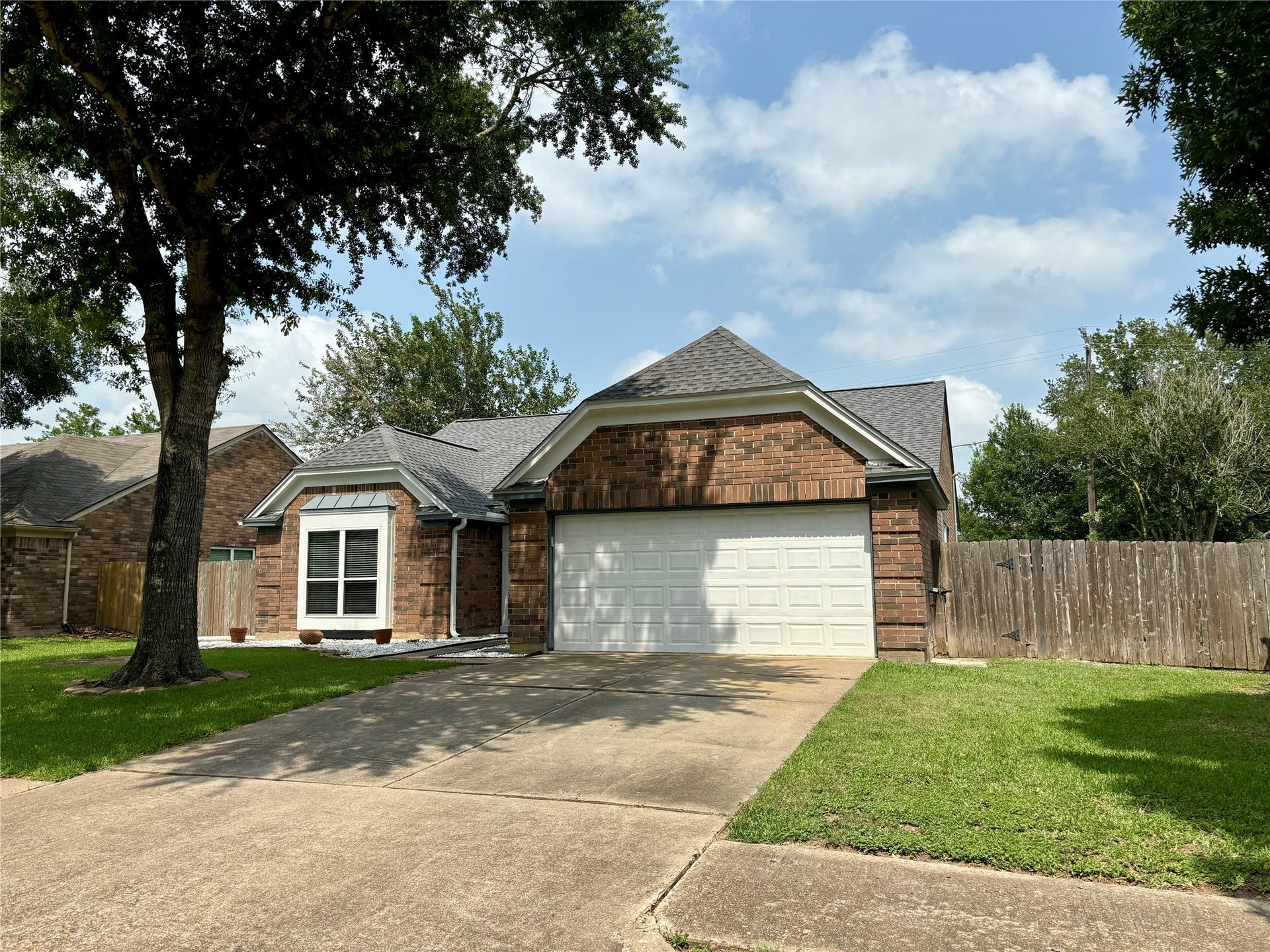 3909 Ashwood Drive, Pearland, TX 77584 3909 Ashwood Drive, Pearland, TX 77584