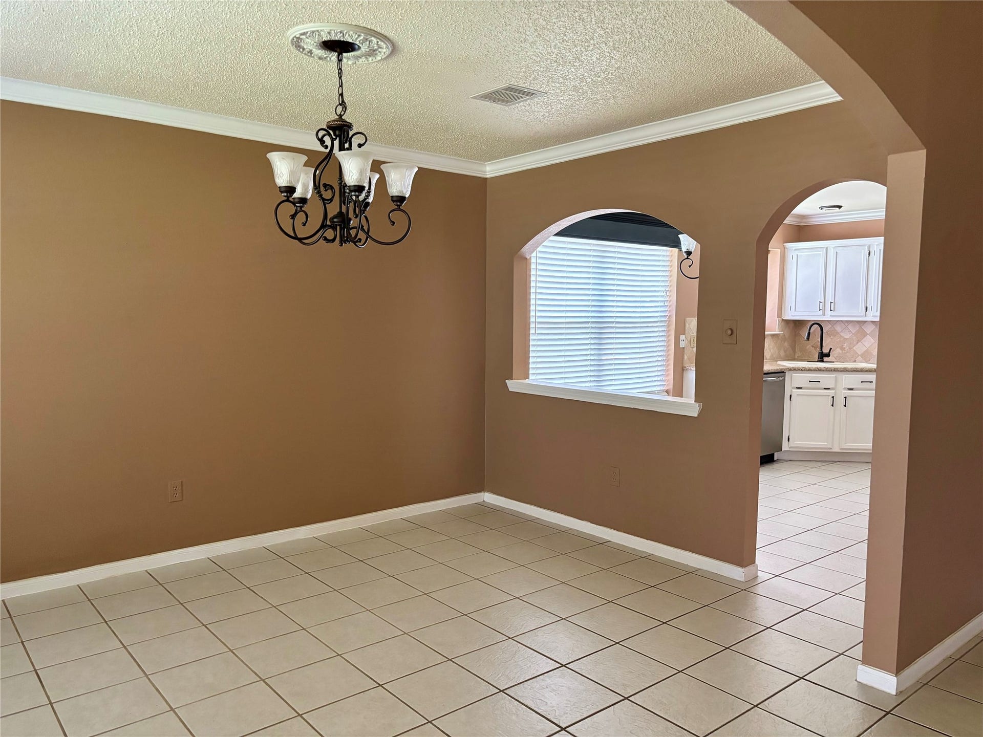 3909 Ashwood Drive, Pearland, TX 77584 3909 Ashwood Drive, Pearland, TX 77584