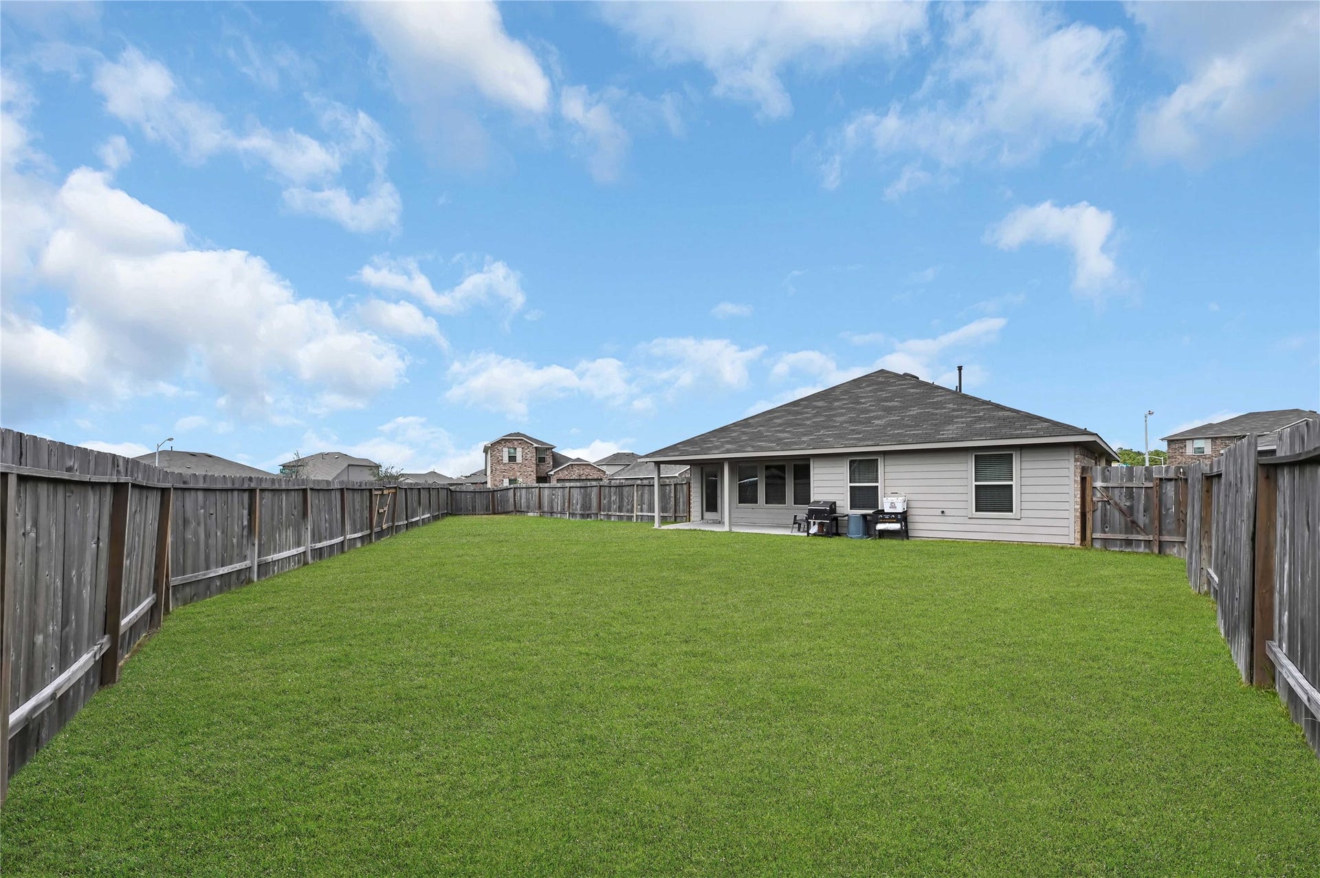 18502 N Portbec Court, New Caney, TX 77357 18502 N Portbec Court, New Caney, TX 77357