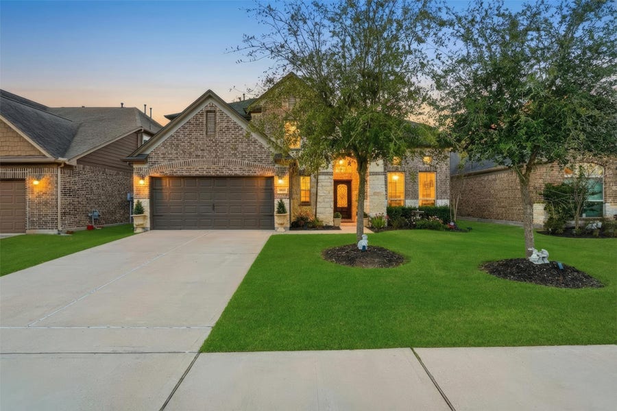 Property photo for 18818 Bene Vista Drive, Houston, TX