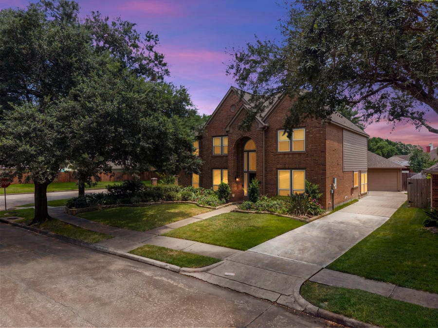 Property photo for 2210 Bay Haven Way, League City, TX