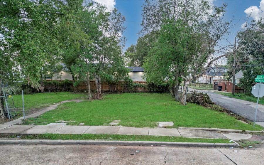 Property photo for 3350 Holman Street, Houston, TX