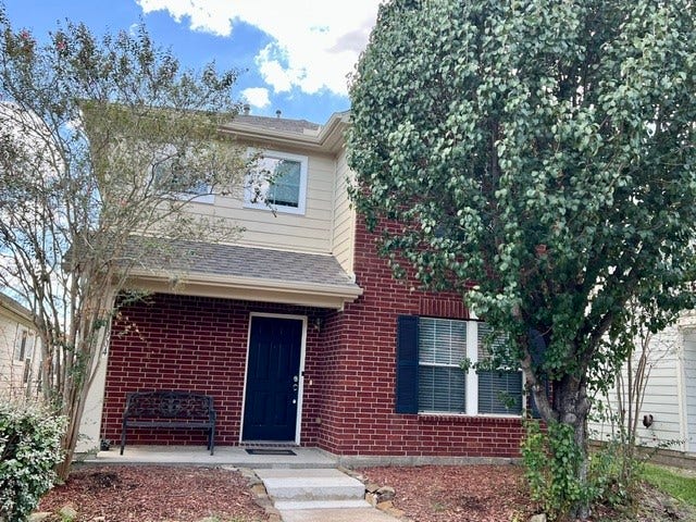 Property photo for 11904 Chanteloup Drive, Houston, TX