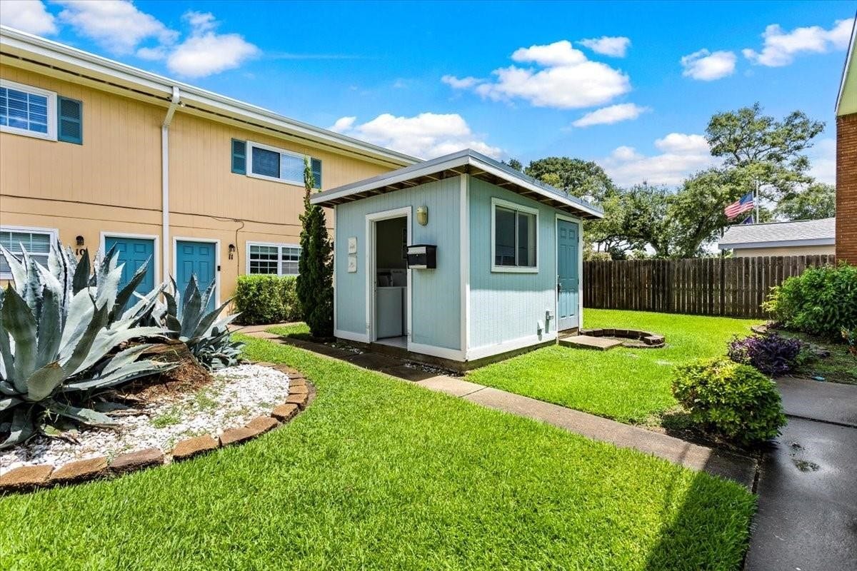 1914 Larrabee Street, #7, Seabrook, TX 77586