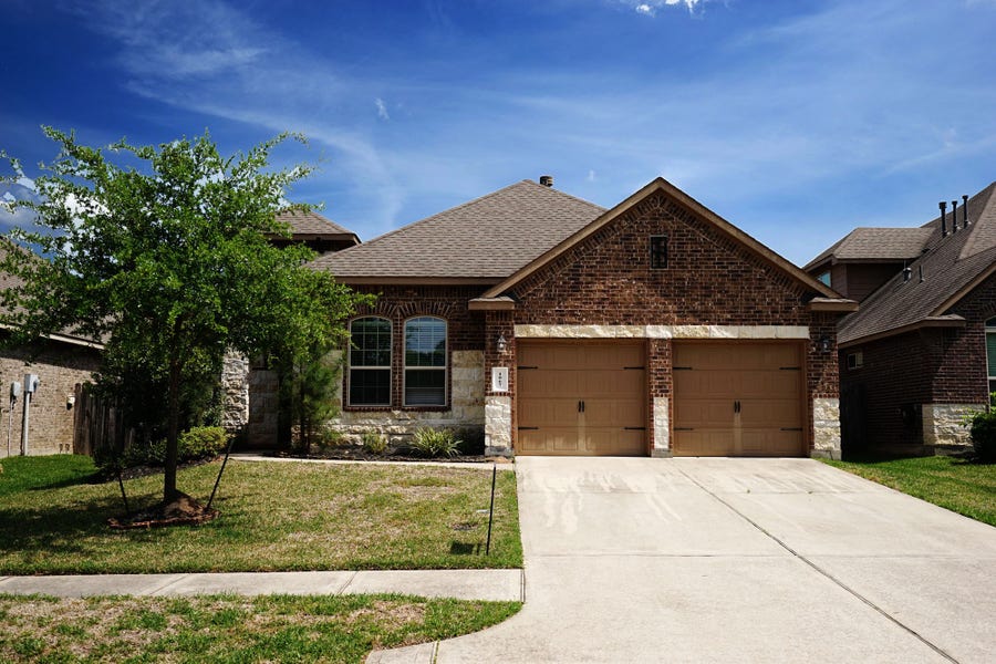 Property photo for 1067 Cedar Lake Court, Conroe, TX