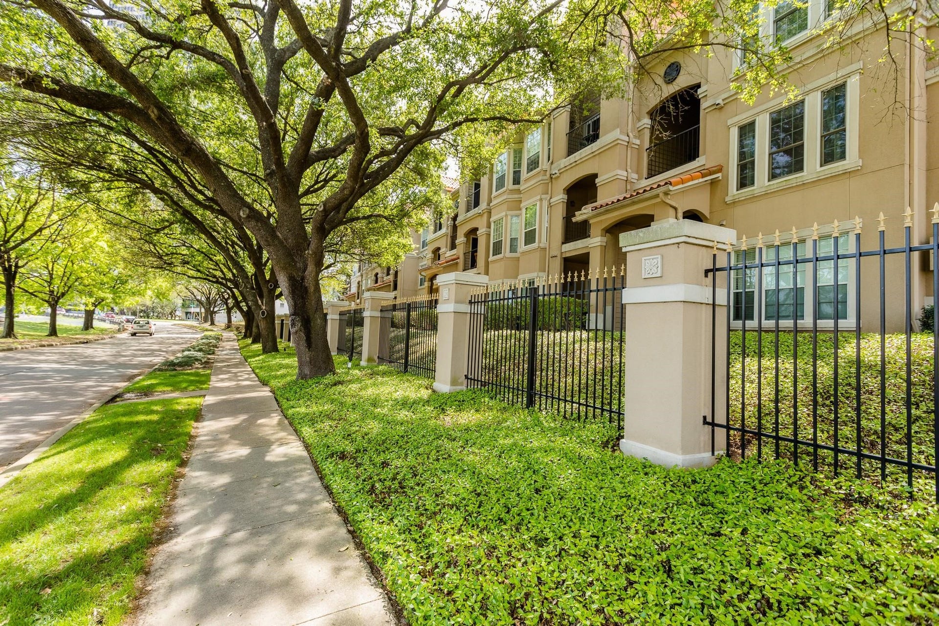 3231 Allen Parkway, #1206, Houston, TX 77019 3231 Allen Parkway, #1206, Houston, TX 77019