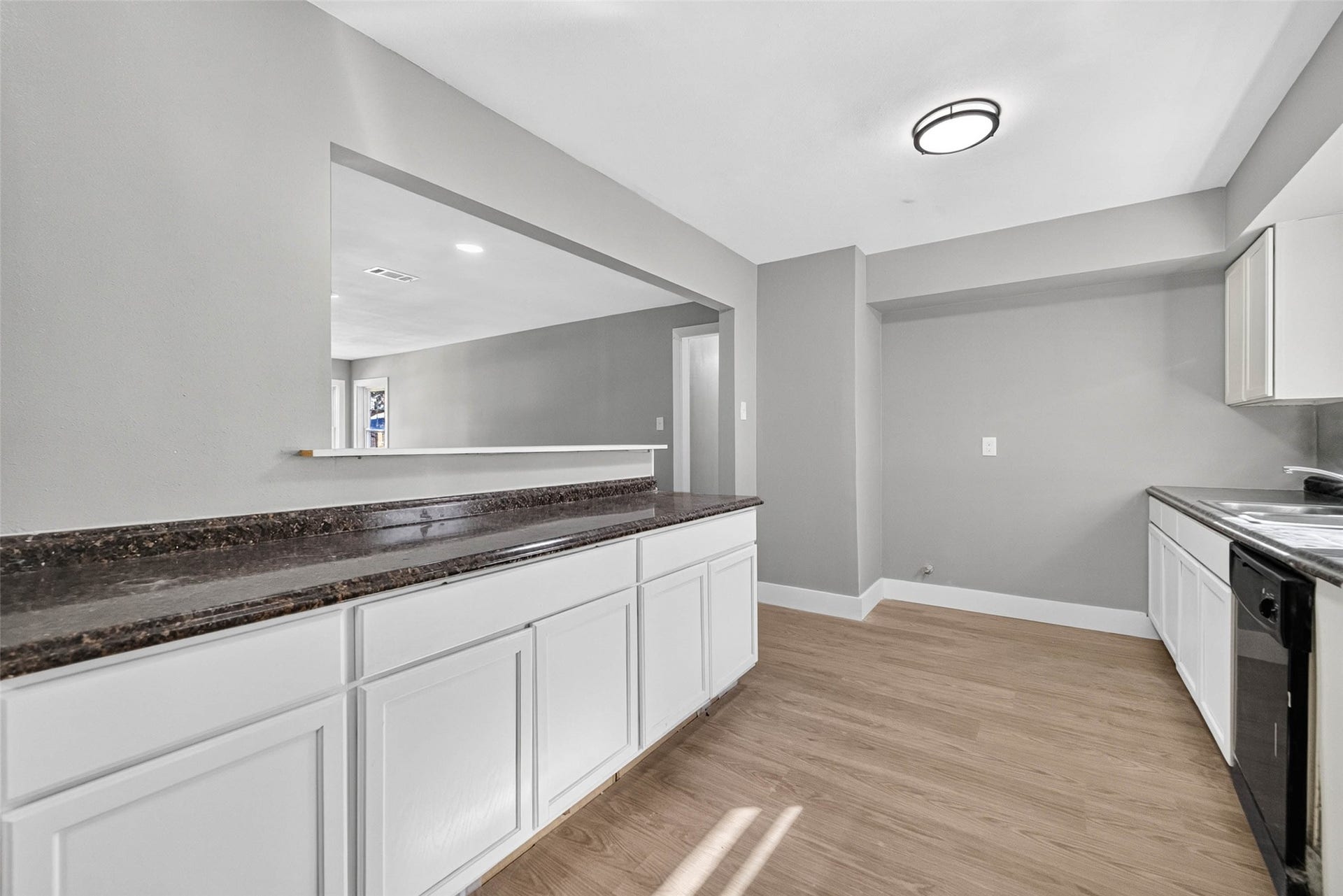 826 Harvard Street, Deer Park, TX 77536 826 Harvard Street, Deer Park, TX 77536
