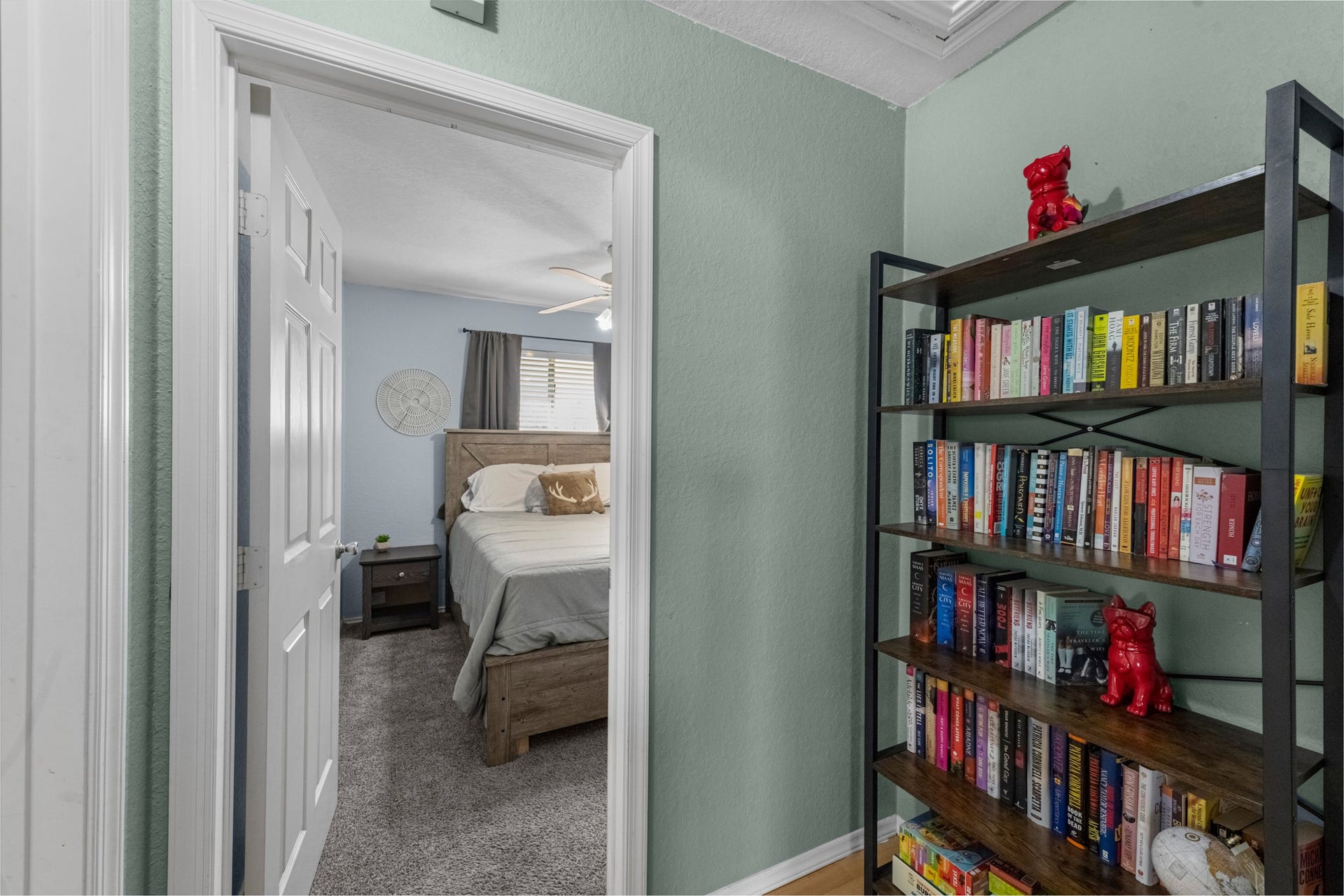 14610 Maisemore Road, Houston, TX 77015 Hallway nook for your library
