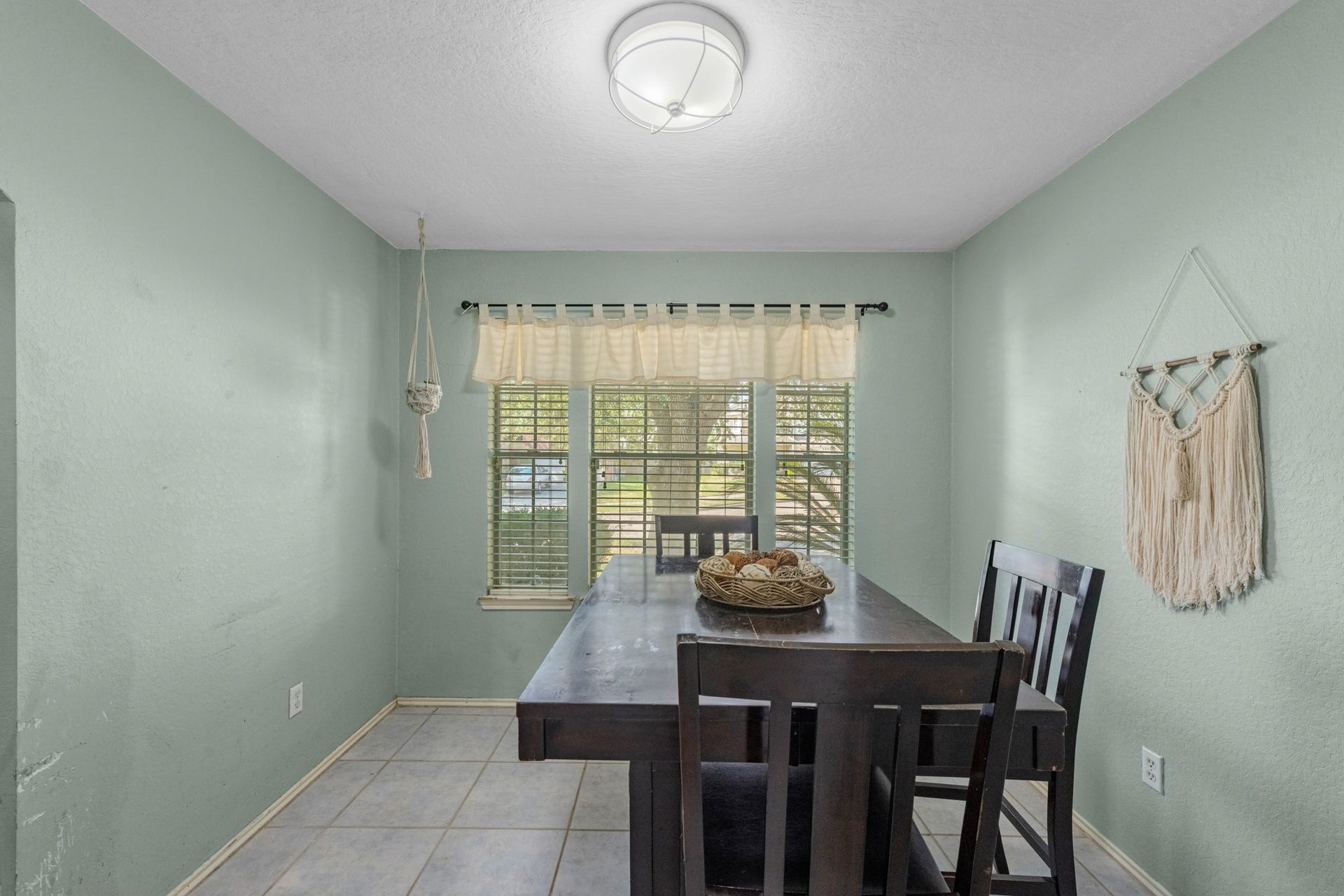 14610 Maisemore Road, Houston, TX 77015 Formal Dining Room