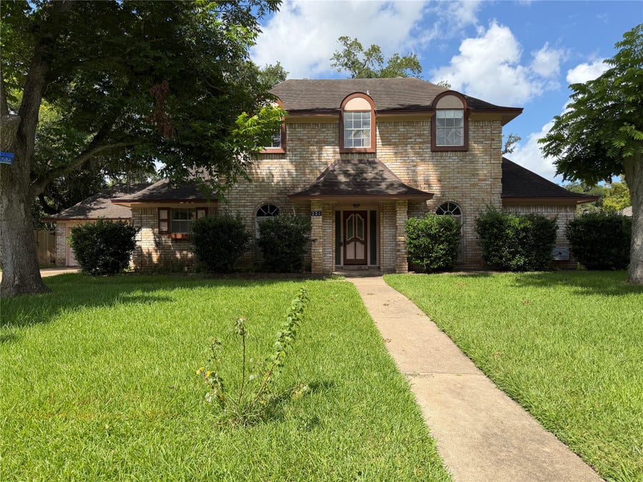 Property photo for 231 Huckleberry Drive, Lake Jackson, TX