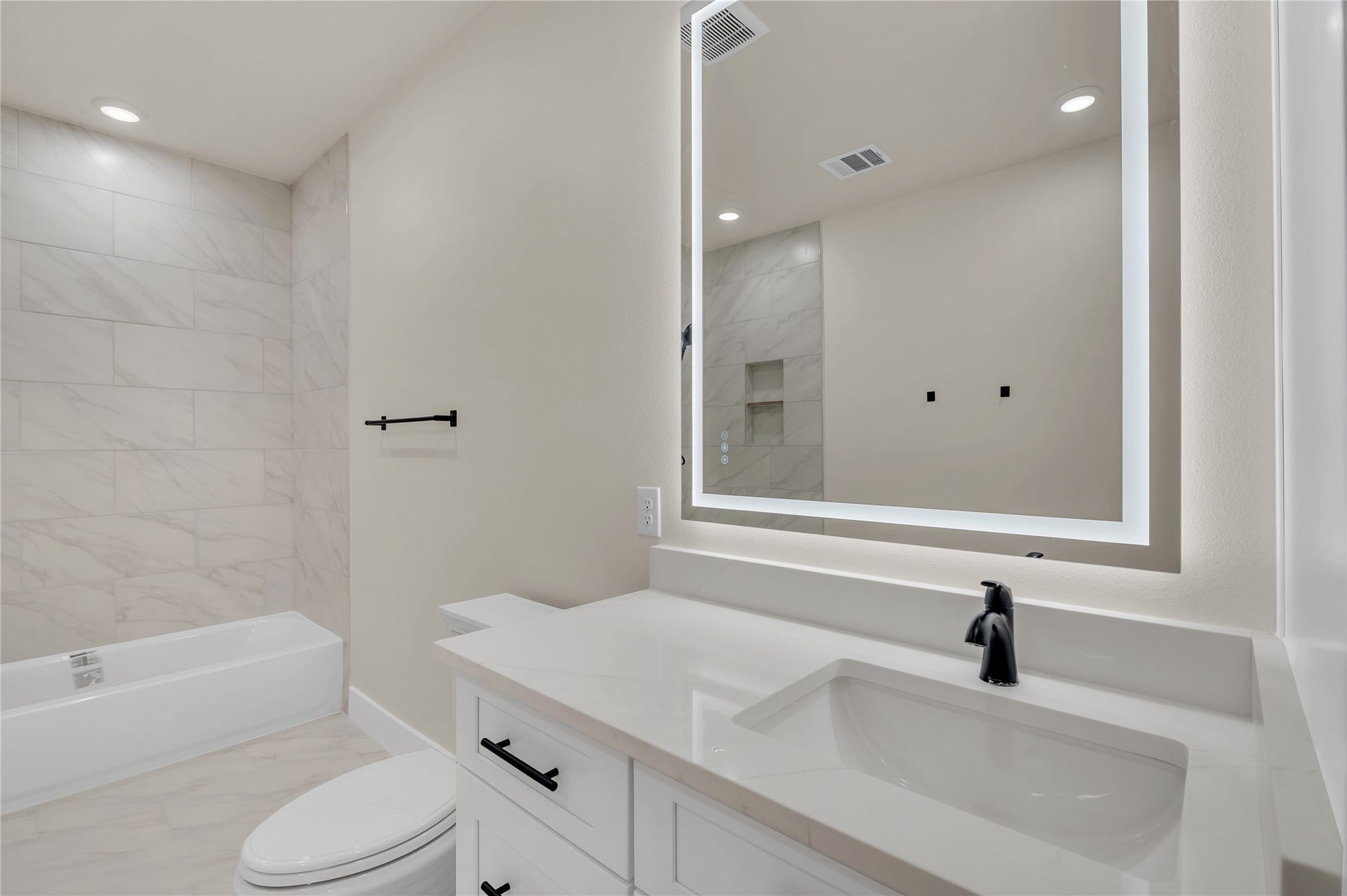 5107 South Acres, Houston, TX 77048 5107 South Acres, Houston, TX 77048
