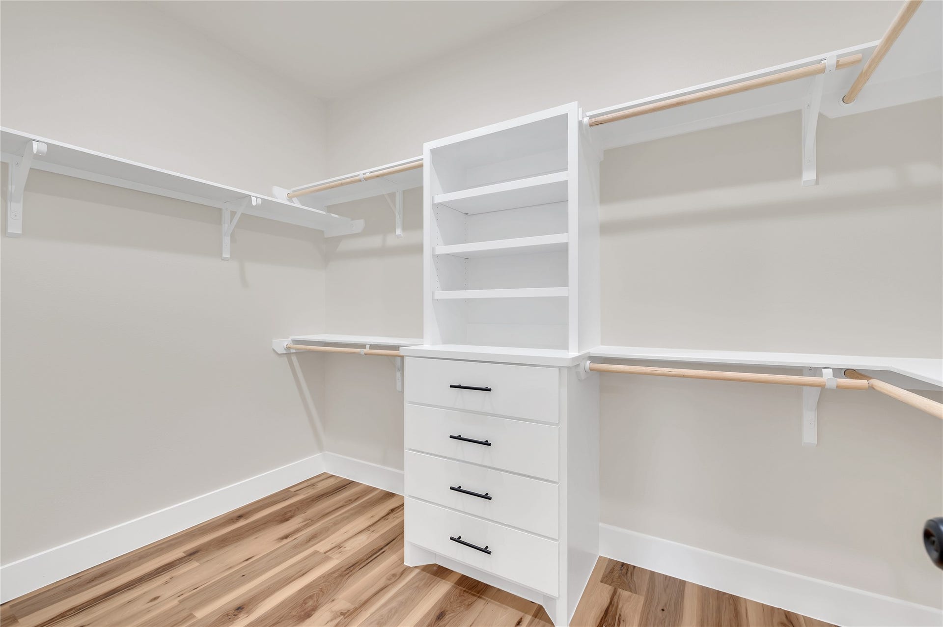 5107 South Acres, Houston, TX 77048 5107 South Acres, Houston, TX 77048